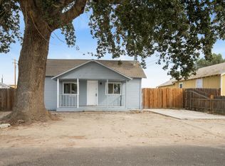 10843 Oak Ave, Armona, CA 93202