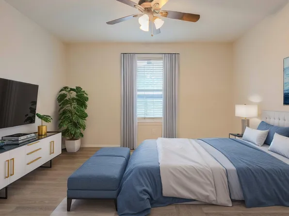 527 Crowley Rd, Arlington, TX 76012