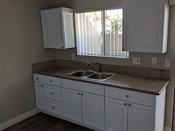 4th image of 317 Zenith St APT 15