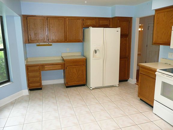 5th image of 2755 Notre Dame Dr