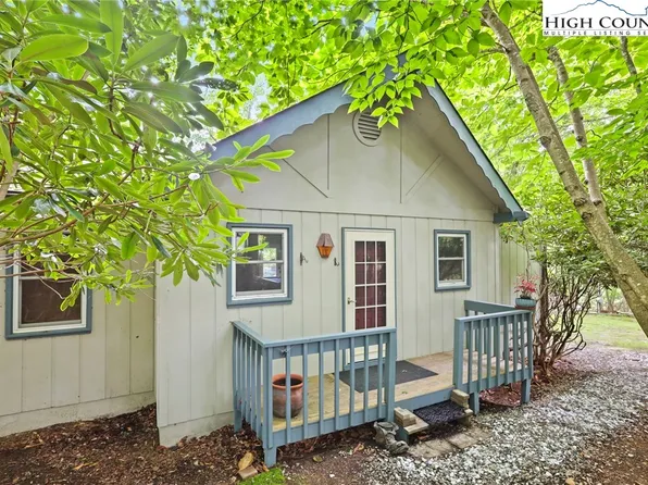 327 Pinnacle Ridge Road, Beech Mountain, NC 28604