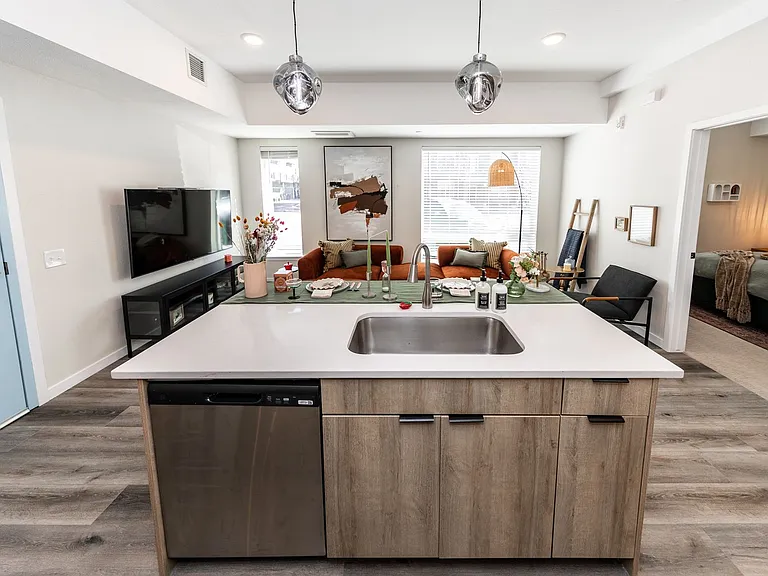810 S Weber St — Photo 14
