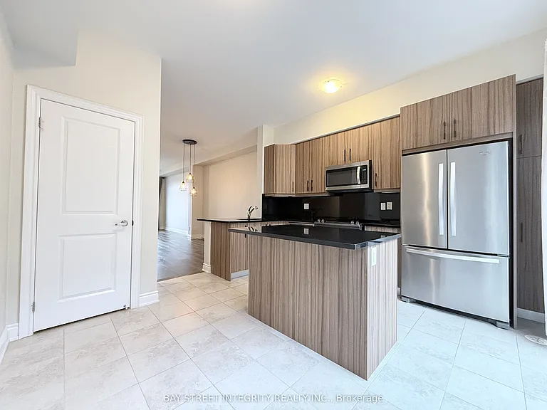 2160 Trafalgar Rd #3 — Photo 7