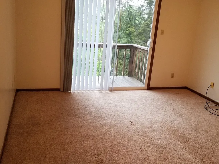 2858 University Ave — Photo 27