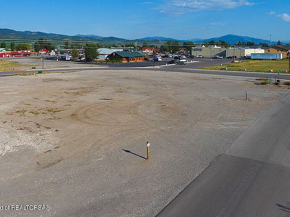4th image of 7 Business Park