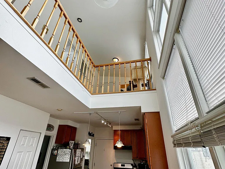 3243 N Southport Ave #2R — Photo 19