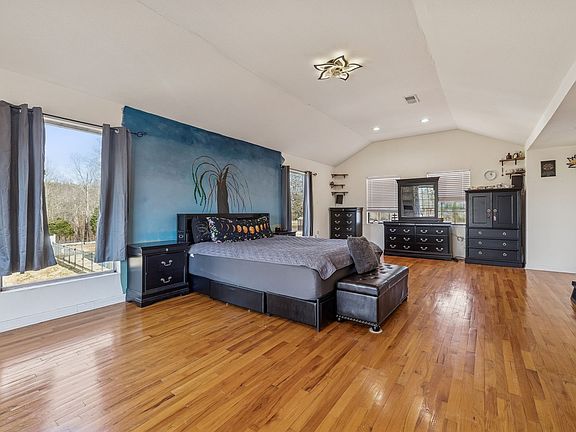 4th image of 485 Lower Roans Creek Rd