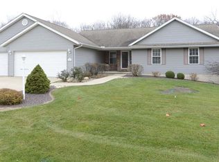 506 Bittersweet Ave, Germantown Hills, IL 61548