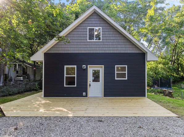 6560 Lowell Linville Dr, Brighton, MI 48116