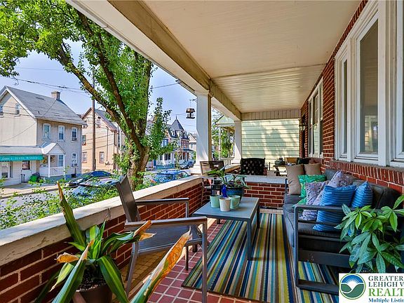 3rd image of 54 W Goepp St