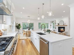 151 Center Ave, Chatham, NJ 07928