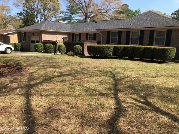 271 Shoreline Drive, New Bern, NC 28562