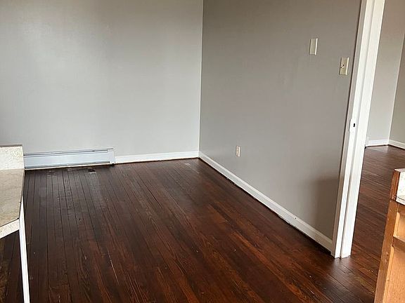 4th image of 135 N Hanover St APT 7