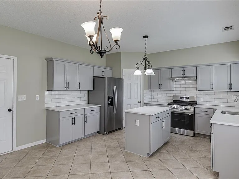 305 Leatherman Ct — Photo 22