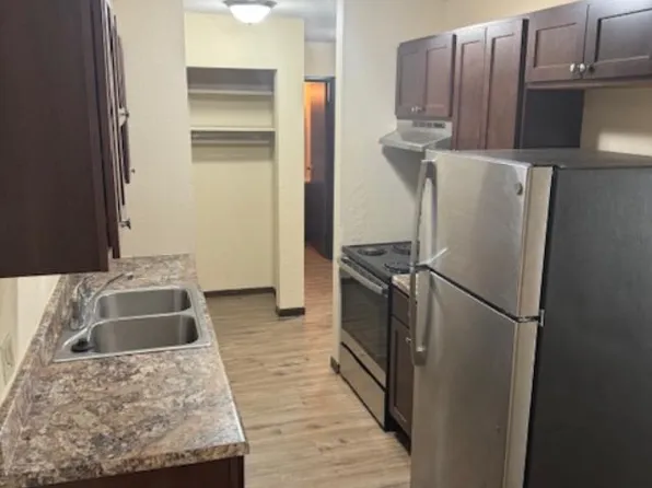 1250 Main St S, Cambridge, MN 55008