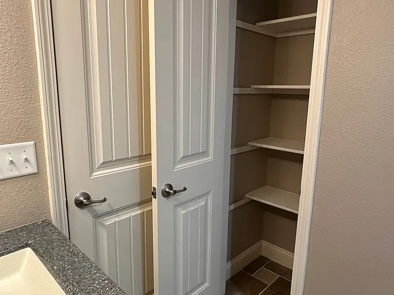 333 Lyle Curtis Cir — Photo 44