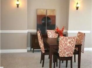 631 S Plum Creek Cir, Gardner, KS 66030