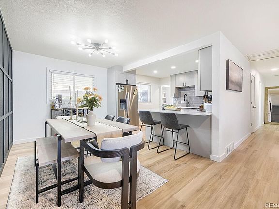 5th image of 3325 W Arlington Avenue