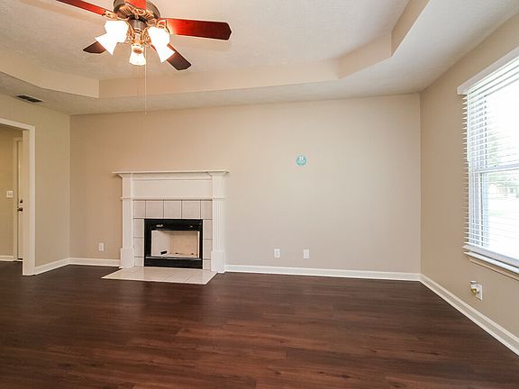 4th image of 1231 Azure Way