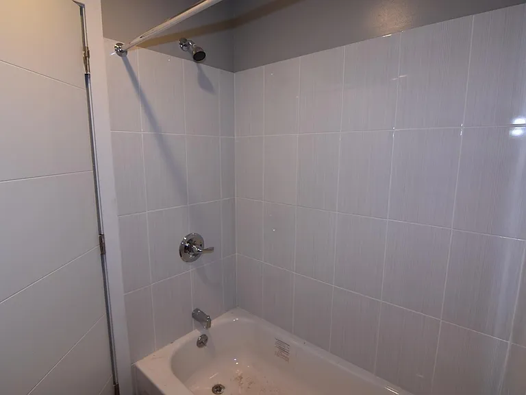 1924 Geary St #A6 — Photo 2