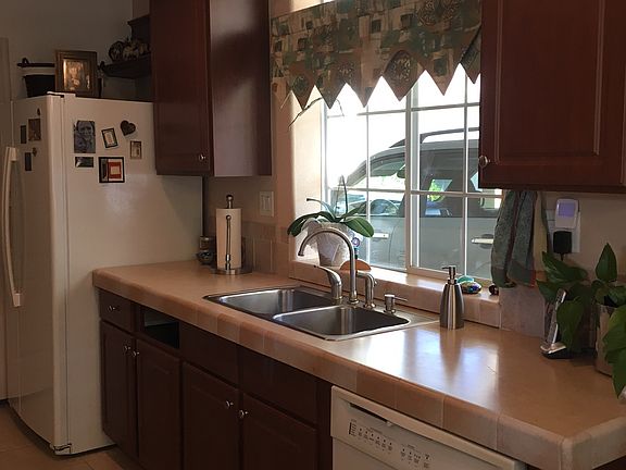 More kitchen features