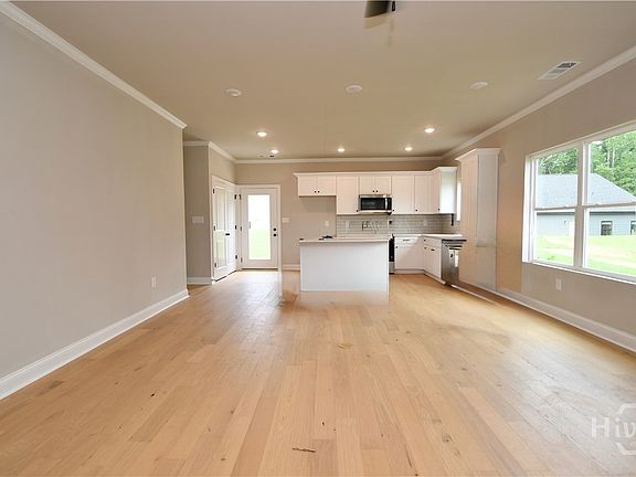 3rd image of 225 Timsbury Drive
