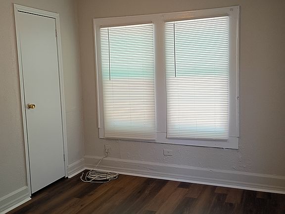 5th image of 518 6th Ave SW #5