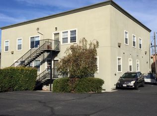 445 40th St APT 3, Oakland, CA 94609