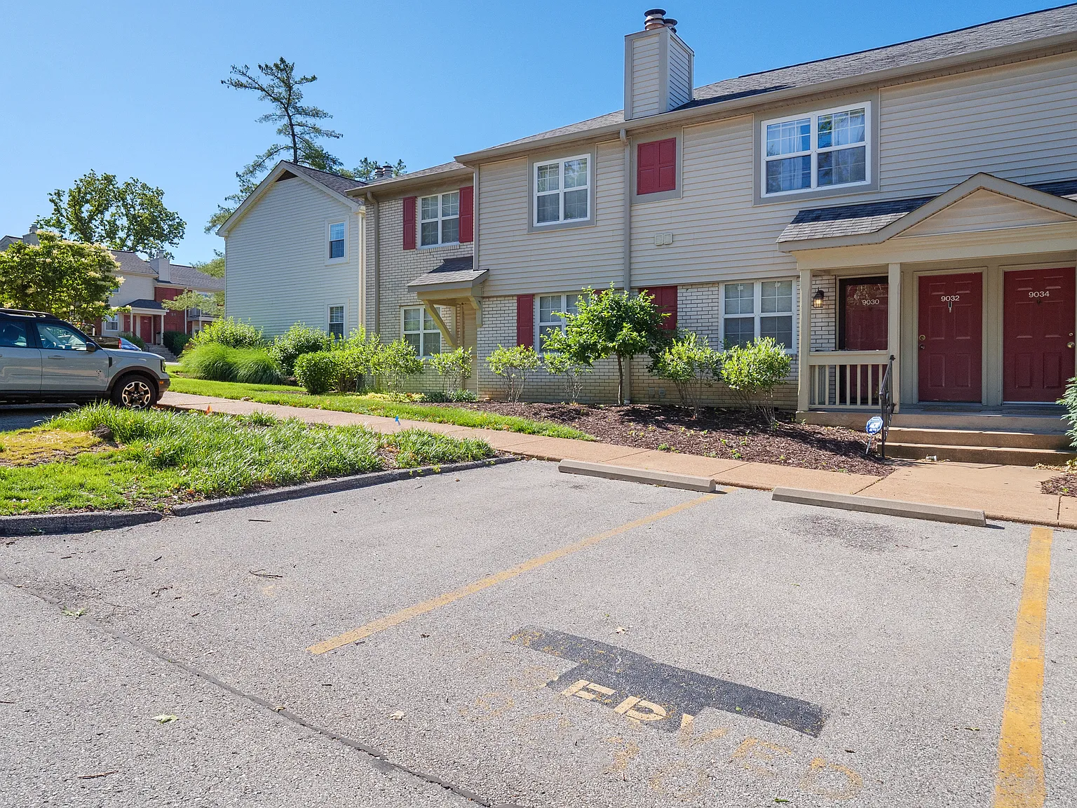 9030 N Swan Cir — Photo 3