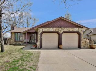 249 N Willo Esque Ct, Wichita, KS 67212