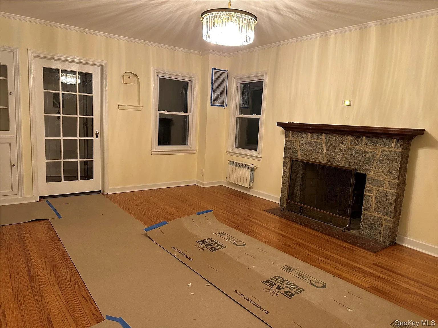 2 bed, 1.0 bath, 900 sqft, $3,500 — Photo 2