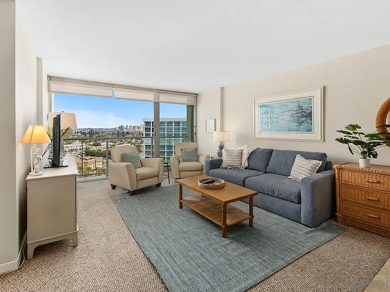 1720 Avenida Del Mundo #1501 — Photo 4