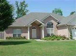 137 Grizzly Bear Dr, White Hall, AR 71602