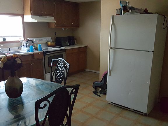5th image of 7305 Eunice Ave