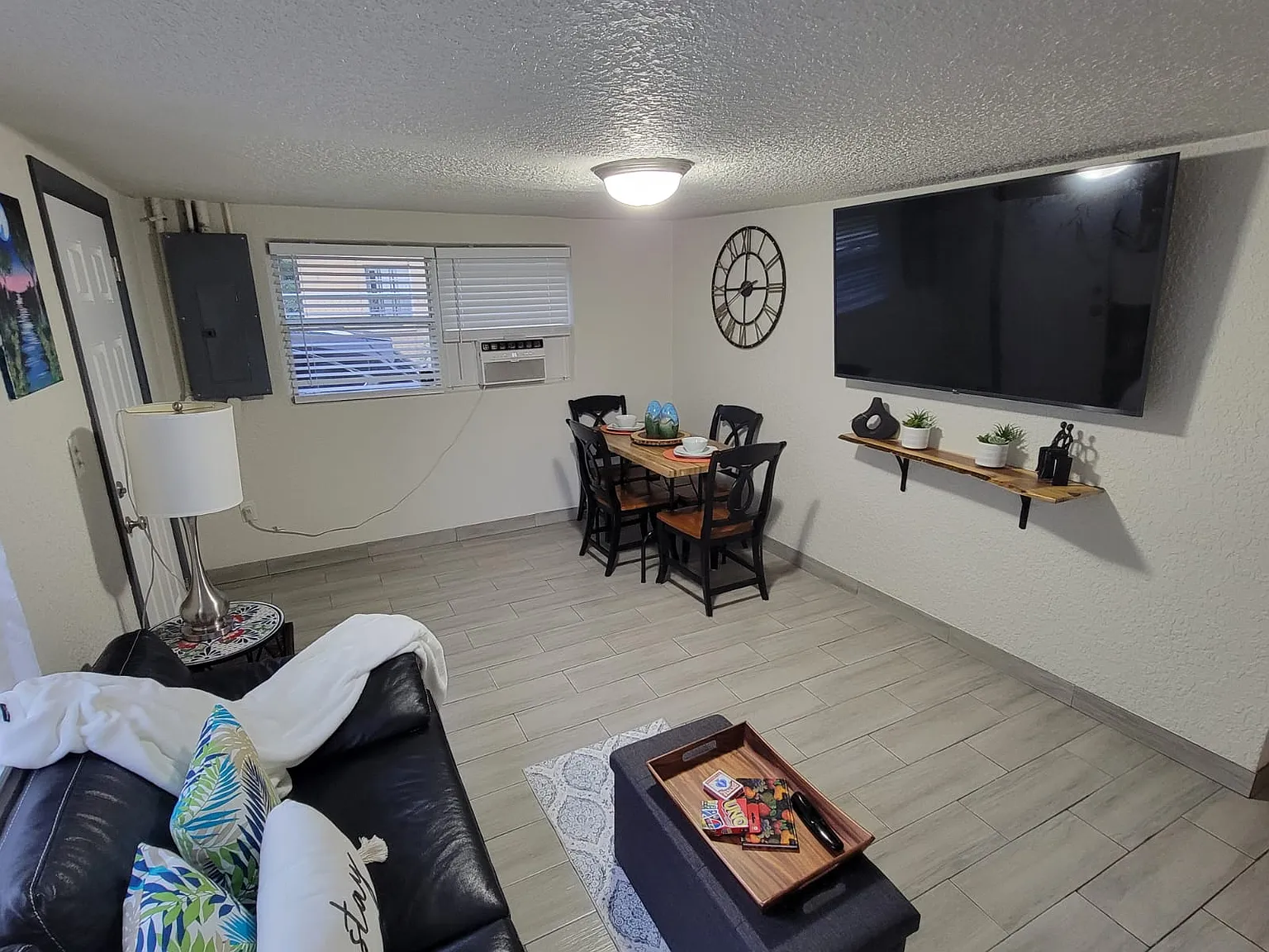 2 bed, 700 sqft, $1,800 — Photo 3