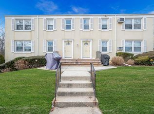 71-44 252nd St #14B, Bellerose, NY 11426