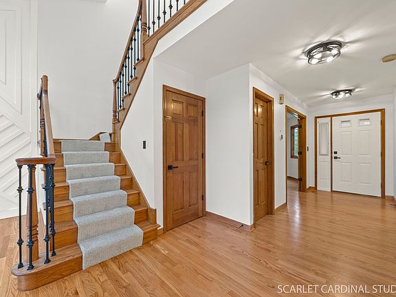 2nd image of 1524 Brittany Ct