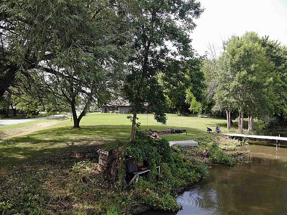 3rd image of Driftwood Ln