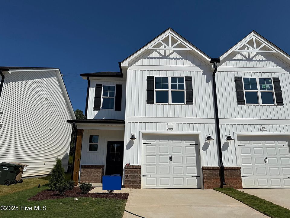 1st image of 112 S Mistflower Street