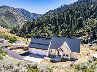 9375 N Fork Rd, Cashmere, WA 98815