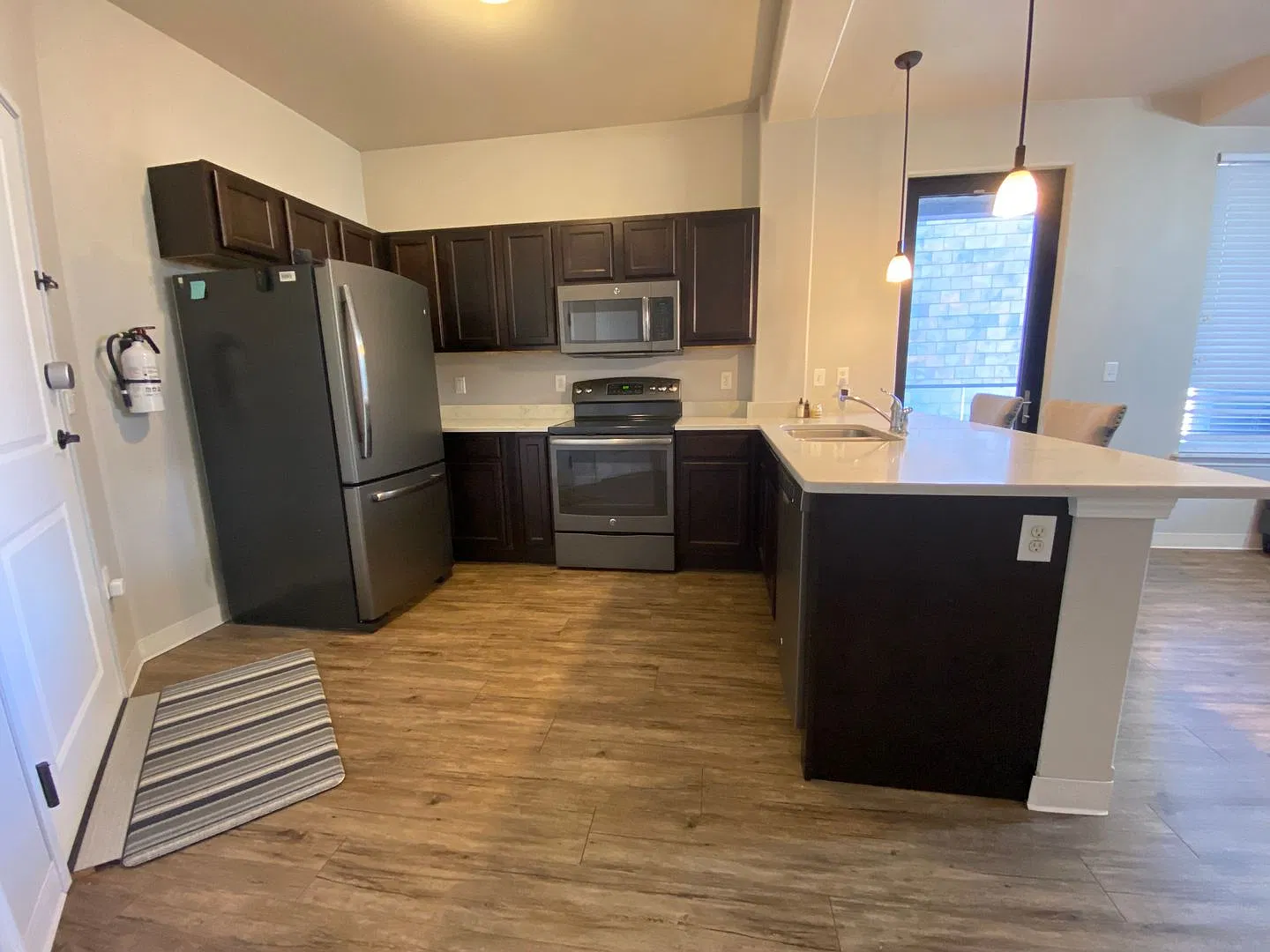 $1,600 | 1 Bedroom, 1 Bathroom Condo | No Pets | Available for Immediate Move In! — Photo 3