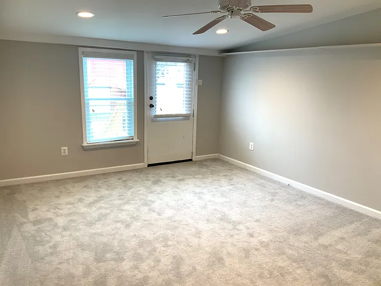 2125 Hawthorne Rd — Photo 15