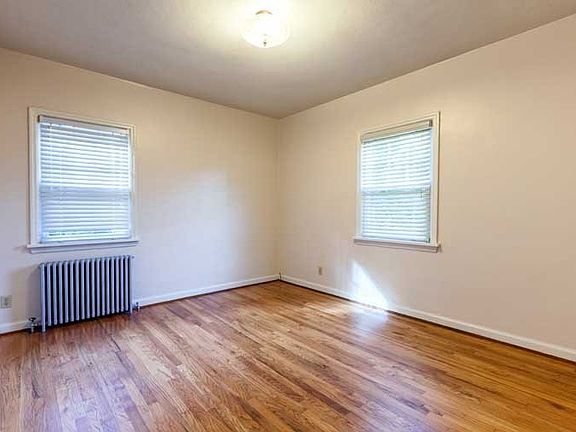 5th image of 4405 NE Hoyt St #4501