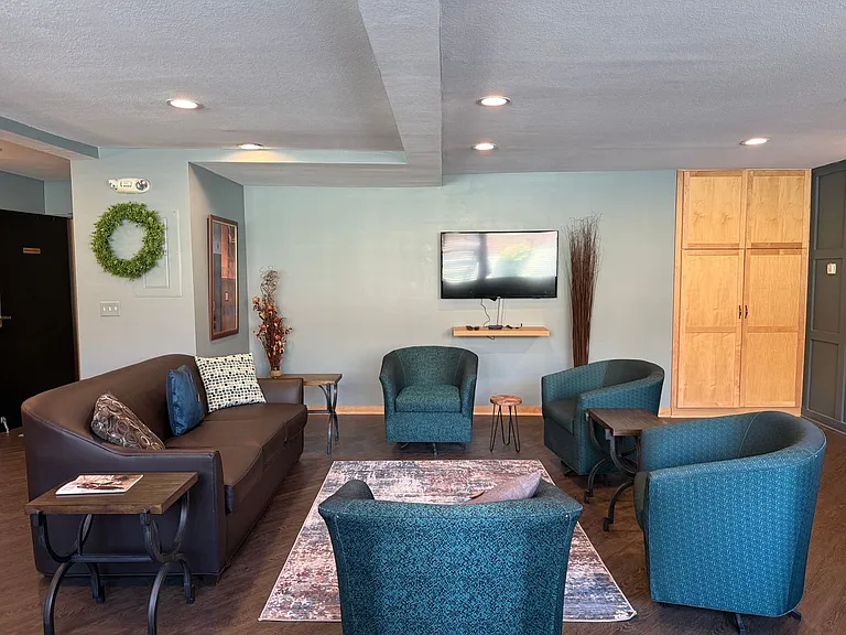 1770 Bryant Ave S #217 — Photo 23