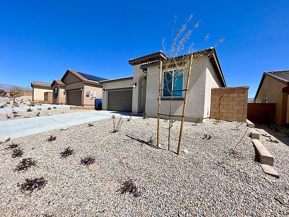 5th image of 11636 Sky Pointe Dr