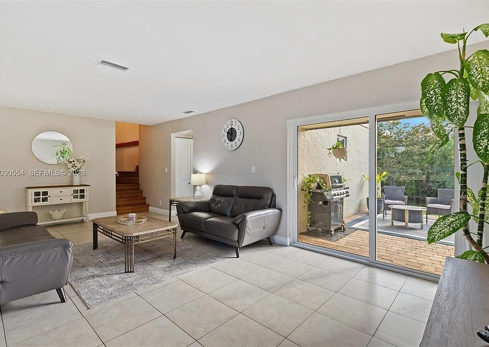 1st image of 4119 Coral Springs Dr