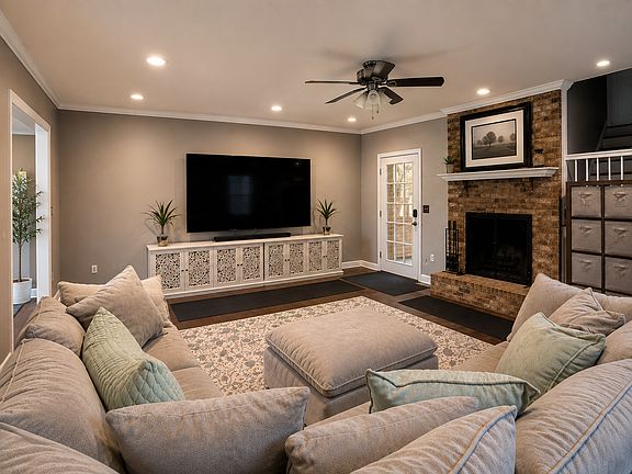 2nd image of 5720 Saint Charles Ct #4