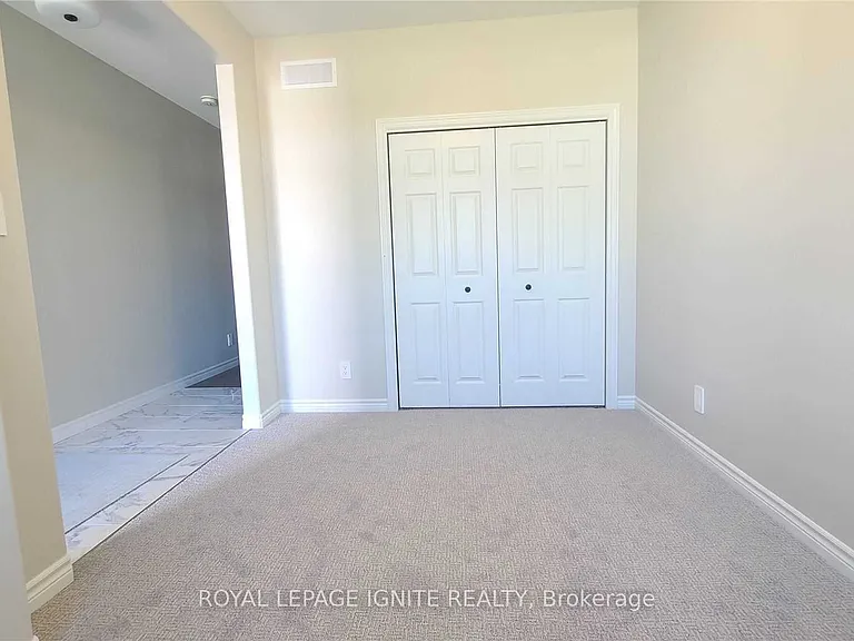 98 Athabaska Dr — Photo 7