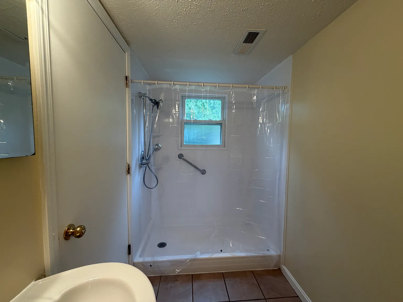2 bed, 1000 sqft, $1,025 — Photo 1