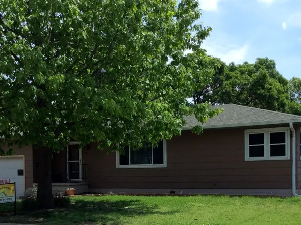 59 Sunset Dr, Phillipsburg, KS 67661
